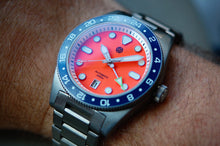 Load image into Gallery viewer, Signum Cuda Titanium GMT - Full Lume Collection
